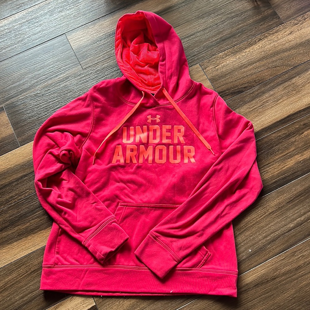3 women Under Armor hoodies sizes M. Along with 1 sweat shirt size S!